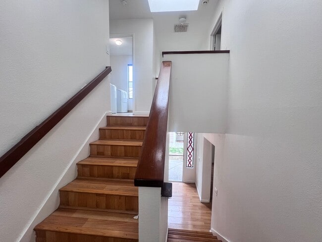 Building Photo - Two Story 3 Bed/Bath Single Family Home In Milpitas, Ca. For Rent!!! $500 OFF FRIST MONTHS RENT!