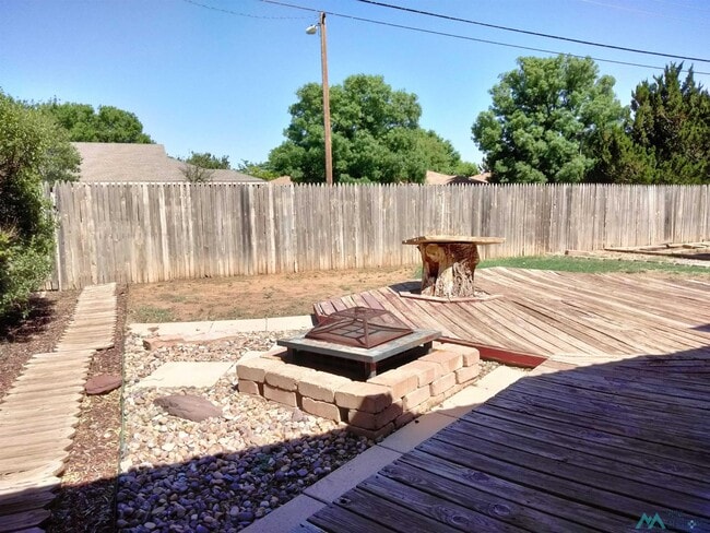 Building Photo - 3217 Cheyenne Dr