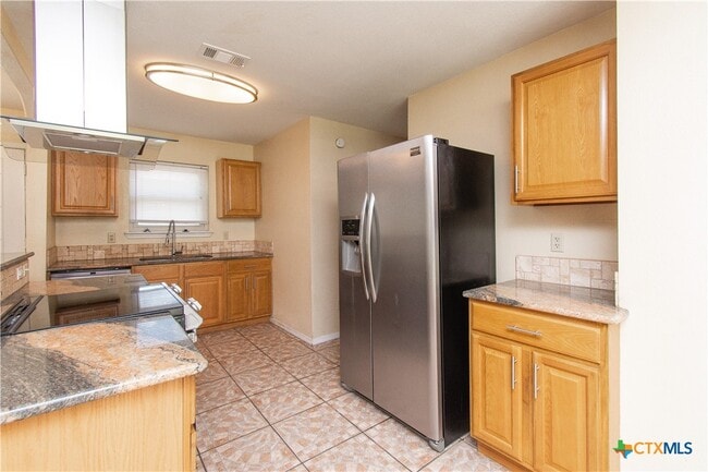 Building Photo - 5011 White Rock Dr