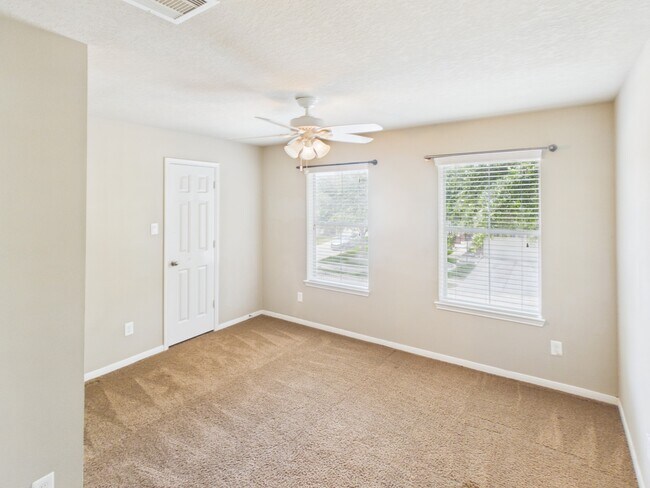 Building Photo - 17143 Deaton Mill Dr