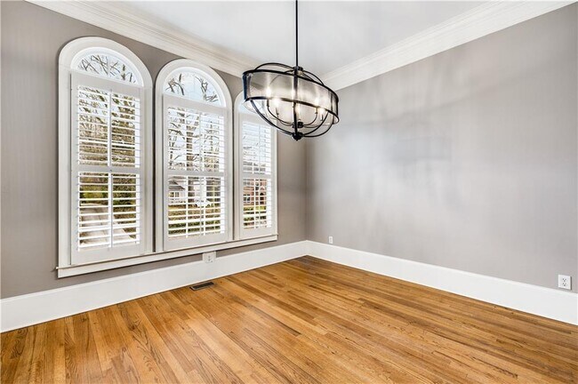 Building Photo - 2586 Brookhaven Chase Ln NE