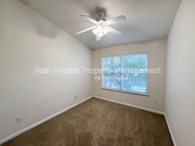 Building Photo - 5794 Sandstone Way