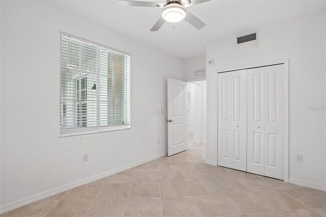 Building Photo - 14281 Heritage Landing Blvd