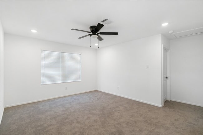 Building Photo - 5307 Sleepy Fox Ln