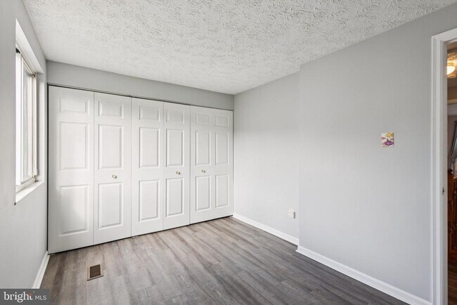 Building Photo - 8549 Blackfoot Ct