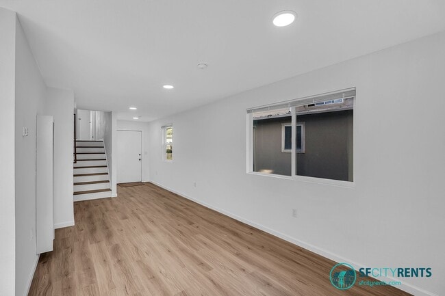 Building Photo - Pacifica: Remodeled 2 Bed 1 Bath w/ Garage & Fenced Yard in Sharp Park