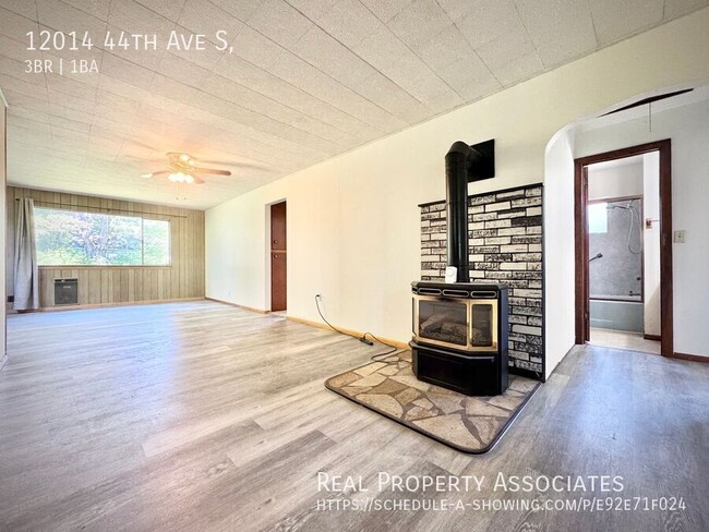 Building Photo - 12014 44th Ave S