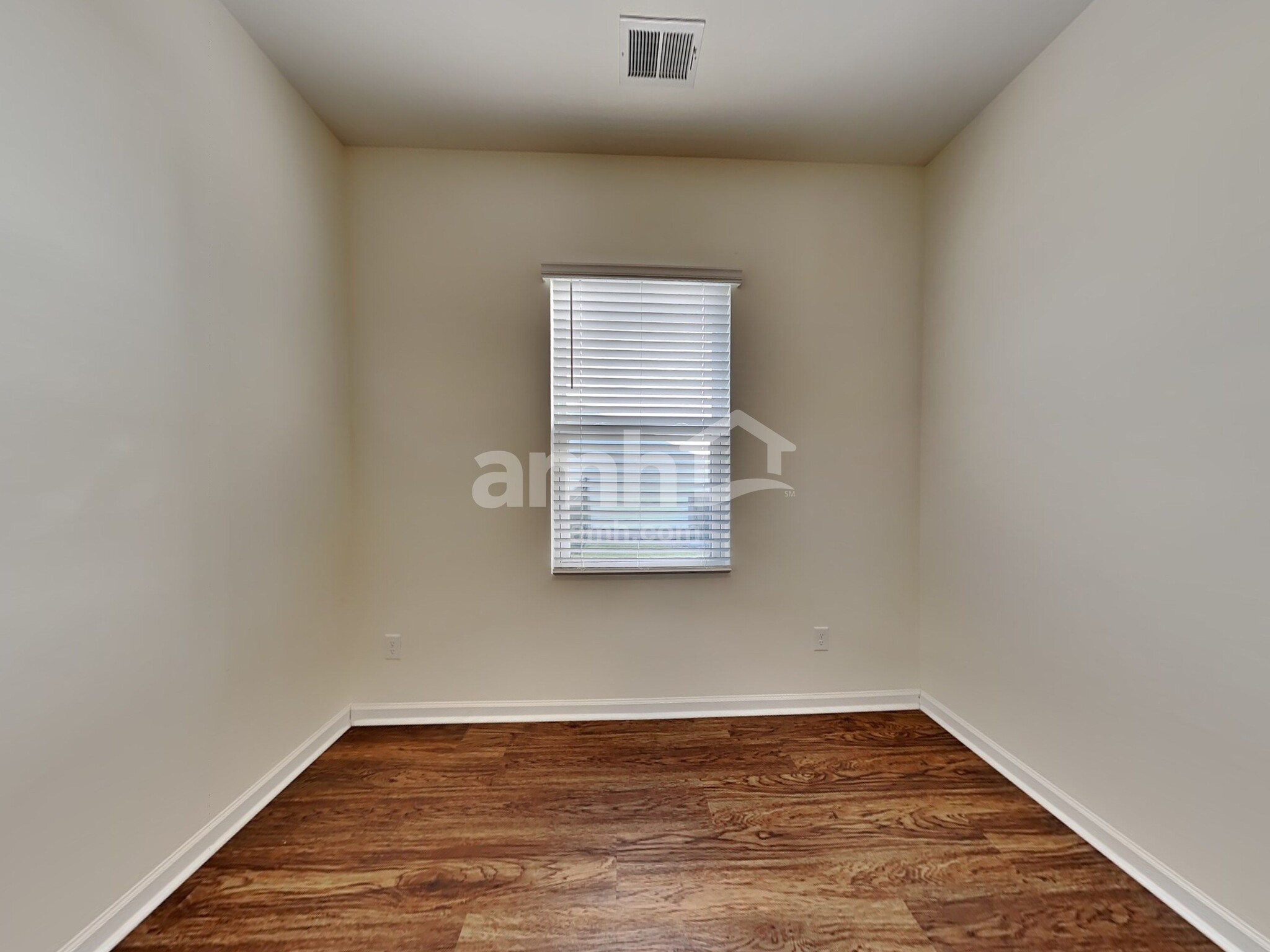 Building Photo - 188 Orion Way