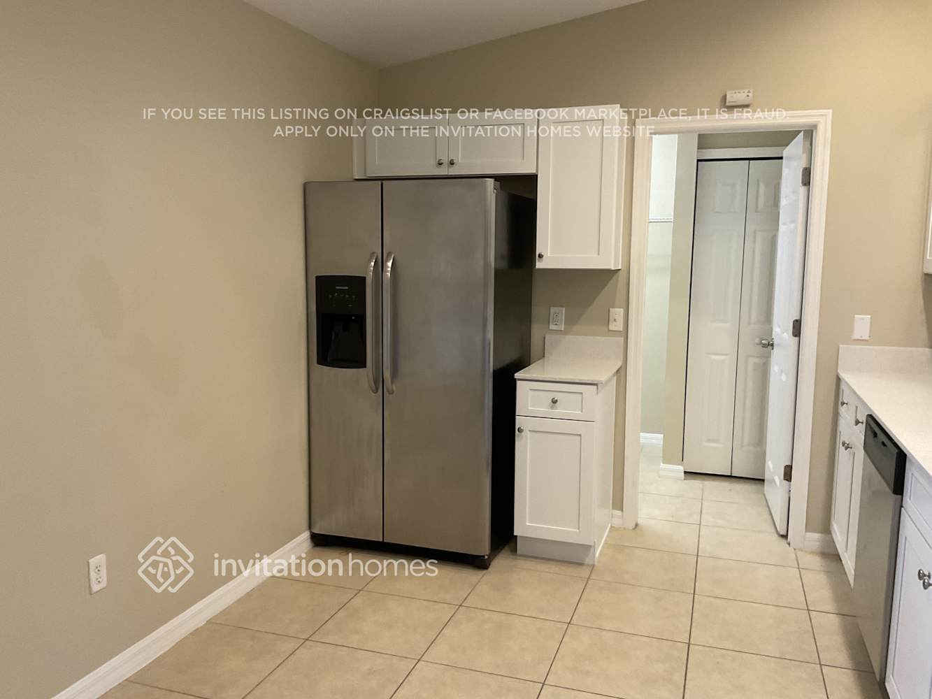 Building Photo - 3215 Burdock Ave