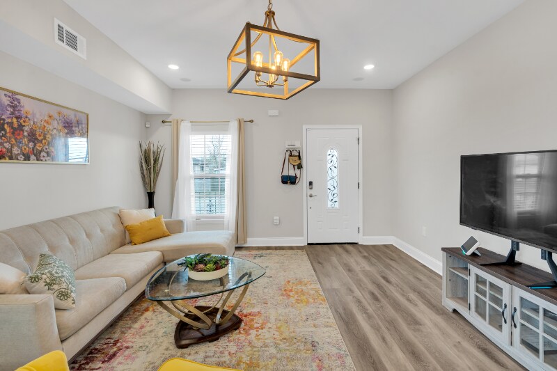 Building Photo - 9311 Belfast St