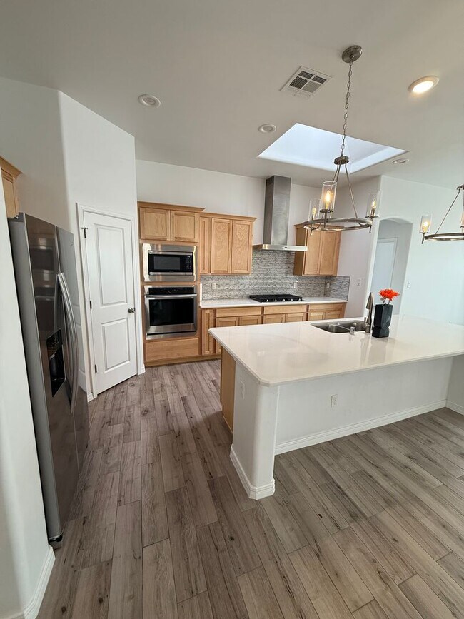 Building Photo - Beautiful home in Sonoma Springs! 4bed, 2.5 baths