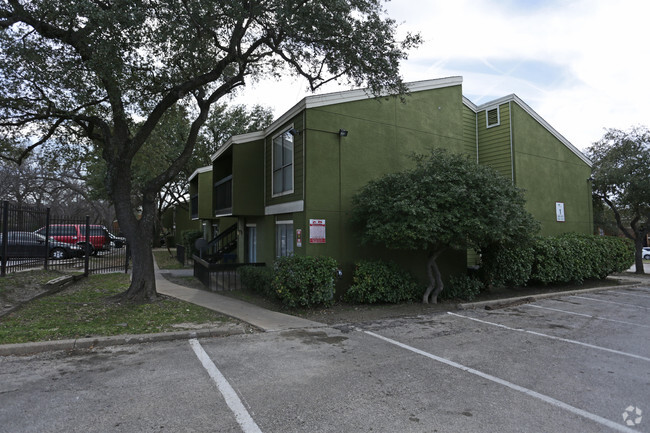 Building Photo - Adagio Palms