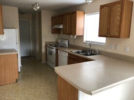 Building Photo - 2022 22nd St