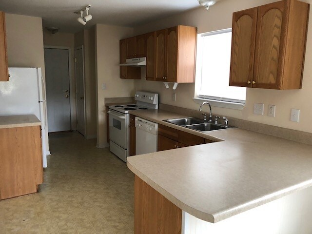 Building Photo - 2022 22nd St