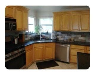 Building Photo - 3005 Larkin Ln