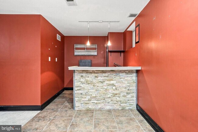 Building Photo - 40 Woodstream Ct