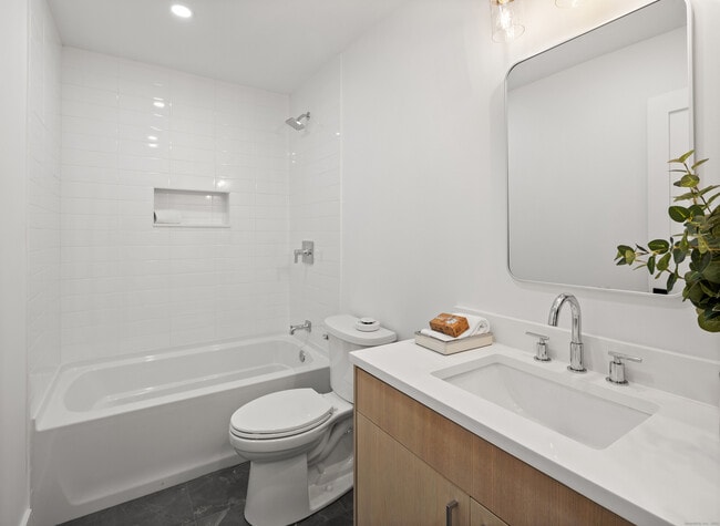 Building Photo - 26 Homestead Ln