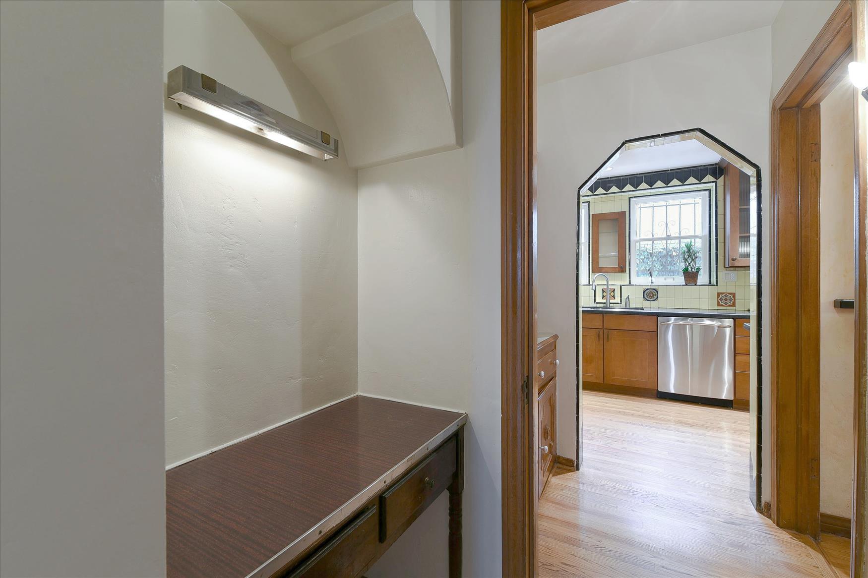 Building Photo - 1136 S Spaulding Ave