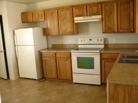 Building Photo - 501 Bermuda