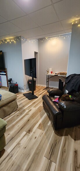 Building Photo - 3834 Manayunk Ave