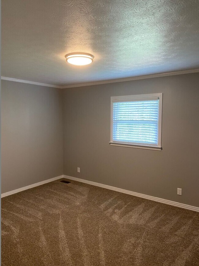 Building Photo - 3-Bedroom Cookeville Home with Basement, Garage and Private Patio