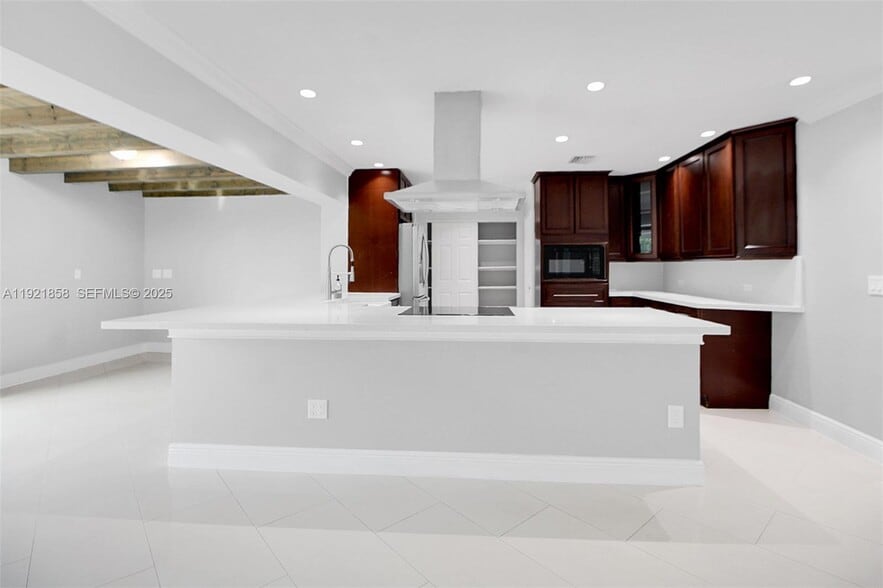 Building Photo - 1804 SW 102nd Ct