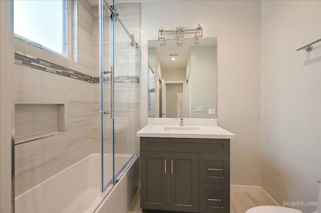 Building Photo - 4143 24th St