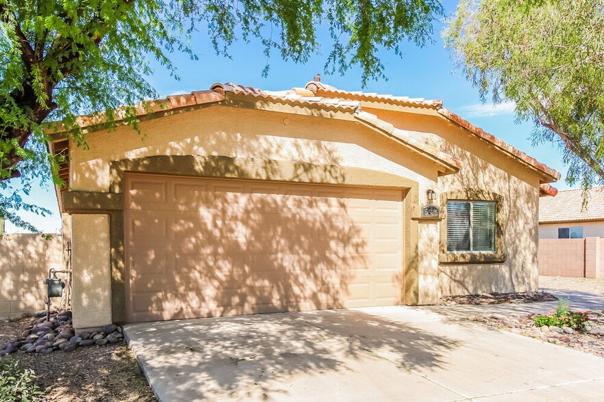 Building Photo - 5536 S Desert Redbud Dr