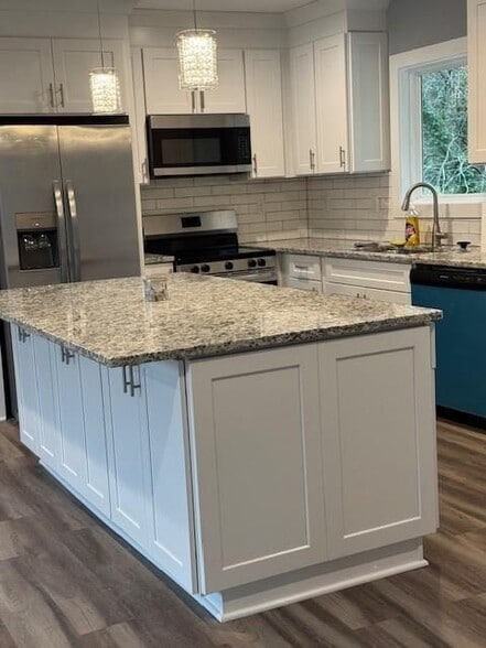 Building Photo - 2043 Juanita St