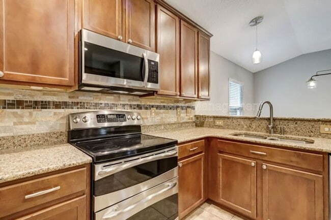 Building Photo - 412 Chattan Way