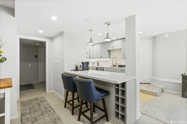 Building Photo - 3242 Washington St