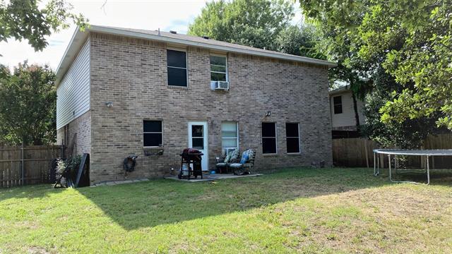 Building Photo - 1807 Spinnaker Way