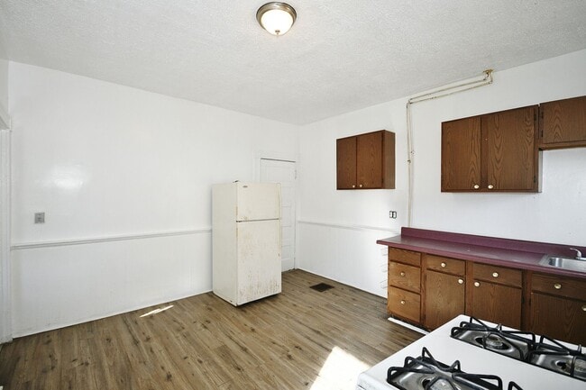 Building Photo - Charming 2-Bedroom/1-Bathroom House for Rent in Rankin - $1000/month