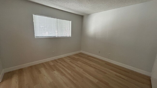 Building Photo - 1 Bedroom Apartment for rent in North San ...