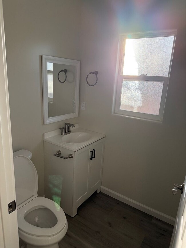 Building Photo - 267 Camp Ln