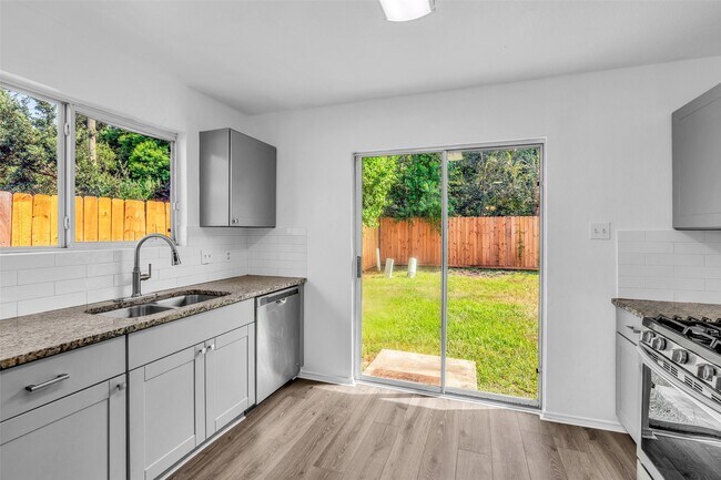 Building Photo - 5239 Roth Forest Ln