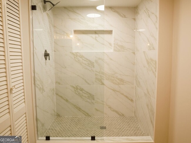 Building Photo - 95 Simpson Dr NE