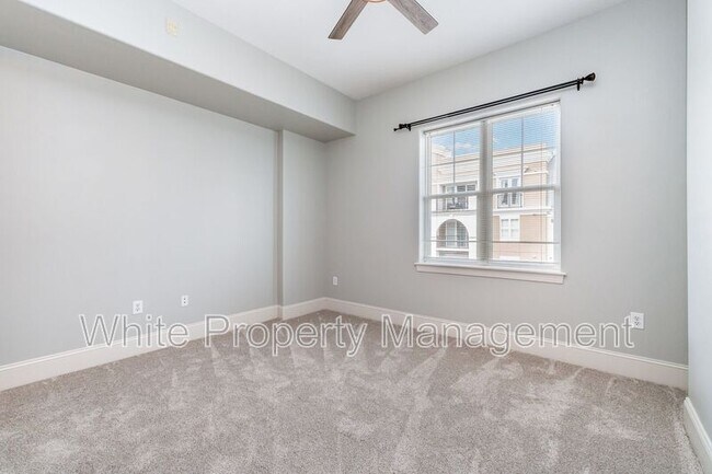 Building Photo - 4625 Piedmont Row Dr
