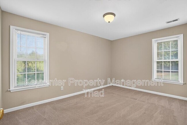 Building Photo - 6219 Black Willow Dr