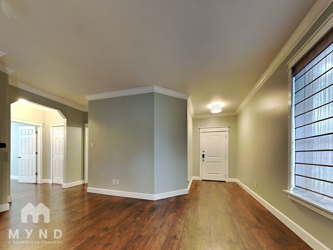 Building Photo - 1003 Addison Park Ln