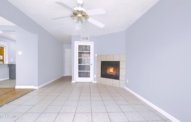 Building Photo - 4309 Mobile Ave