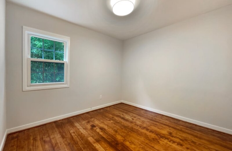 Building Photo - 3116 Burgundy Rd