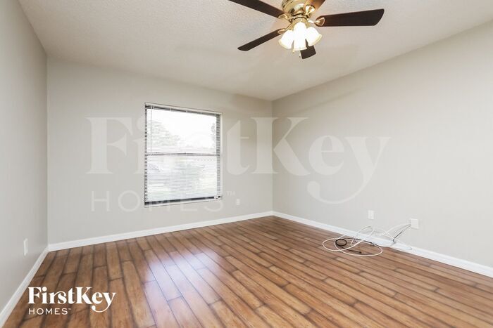 Building Photo - 12102 Picalilli St