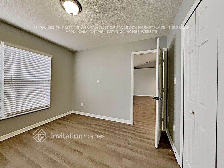 Building Photo - 10600 Sandridge Ct