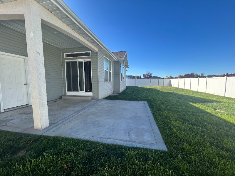 Building Photo - 492 Shadetree Trail
