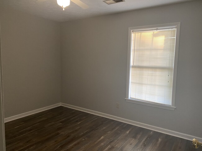 Bedroom - 1030 Jim Fox Rd