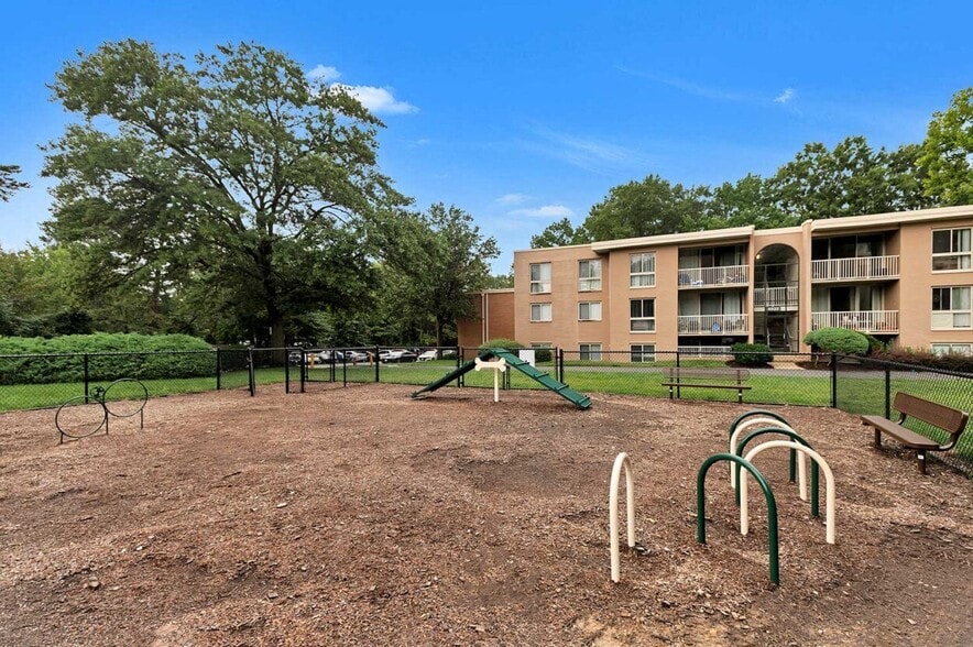 Building Photo - Lerner Morningside