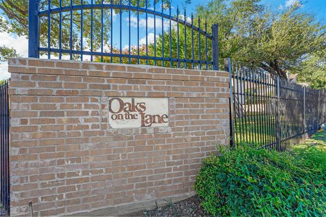 Primary Photo - 6646 E Lovers Ln