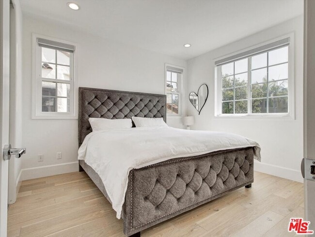 Building Photo - 10593 Kinnard Ave