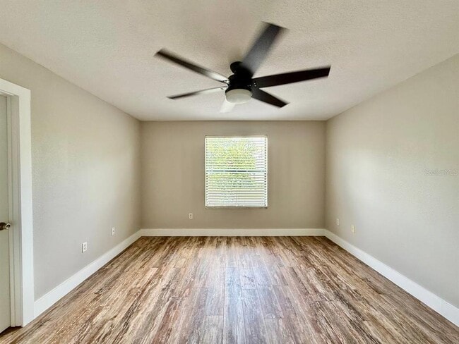 Building Photo - 2409 Hibiscus Bay Ln
